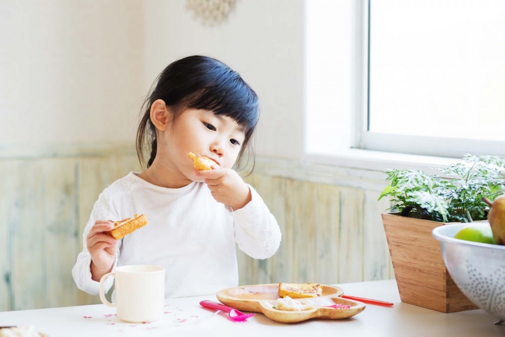 Cha mẹ Nhật luôn để con hình thành tính tự lập để con thích thú không bị kén ăn