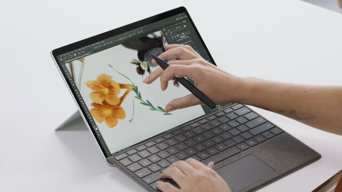 Cấu hình vượt trội của Surface Pro 8