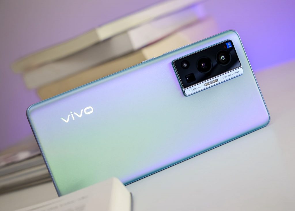 Hãng Vivo ra mắt smartphone cao cấp X70 Pro với tính năng nổi bật